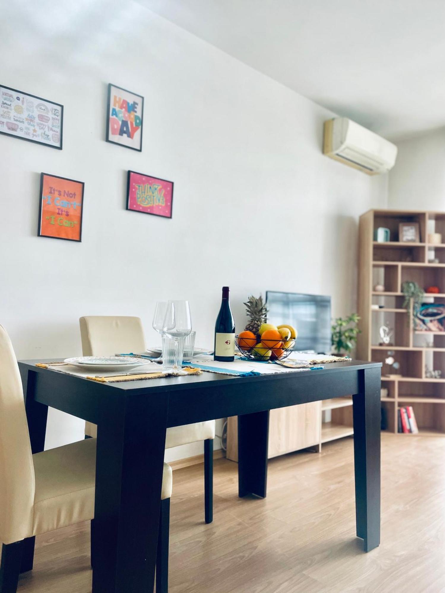 Ferienwohnung Апартамент Flowers Warna Exterior foto