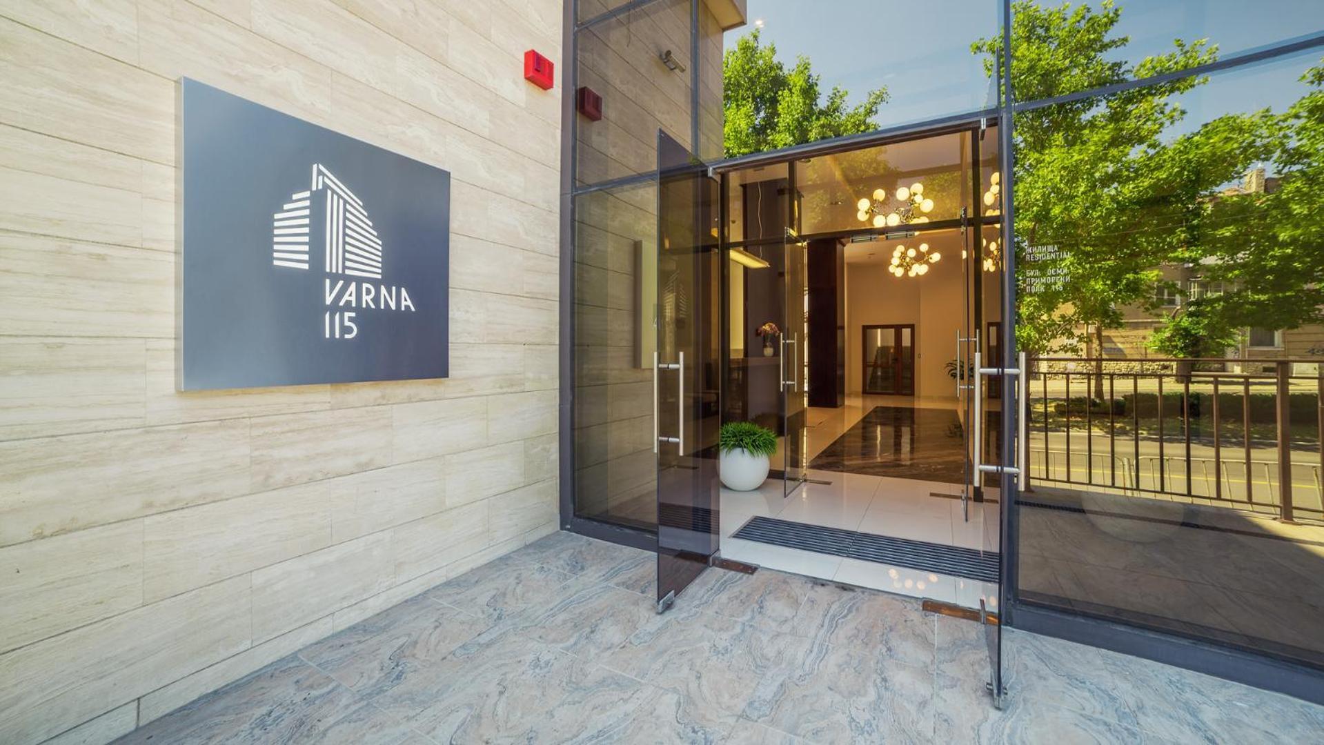 Ferienwohnung Апартамент Flowers Warna Exterior foto